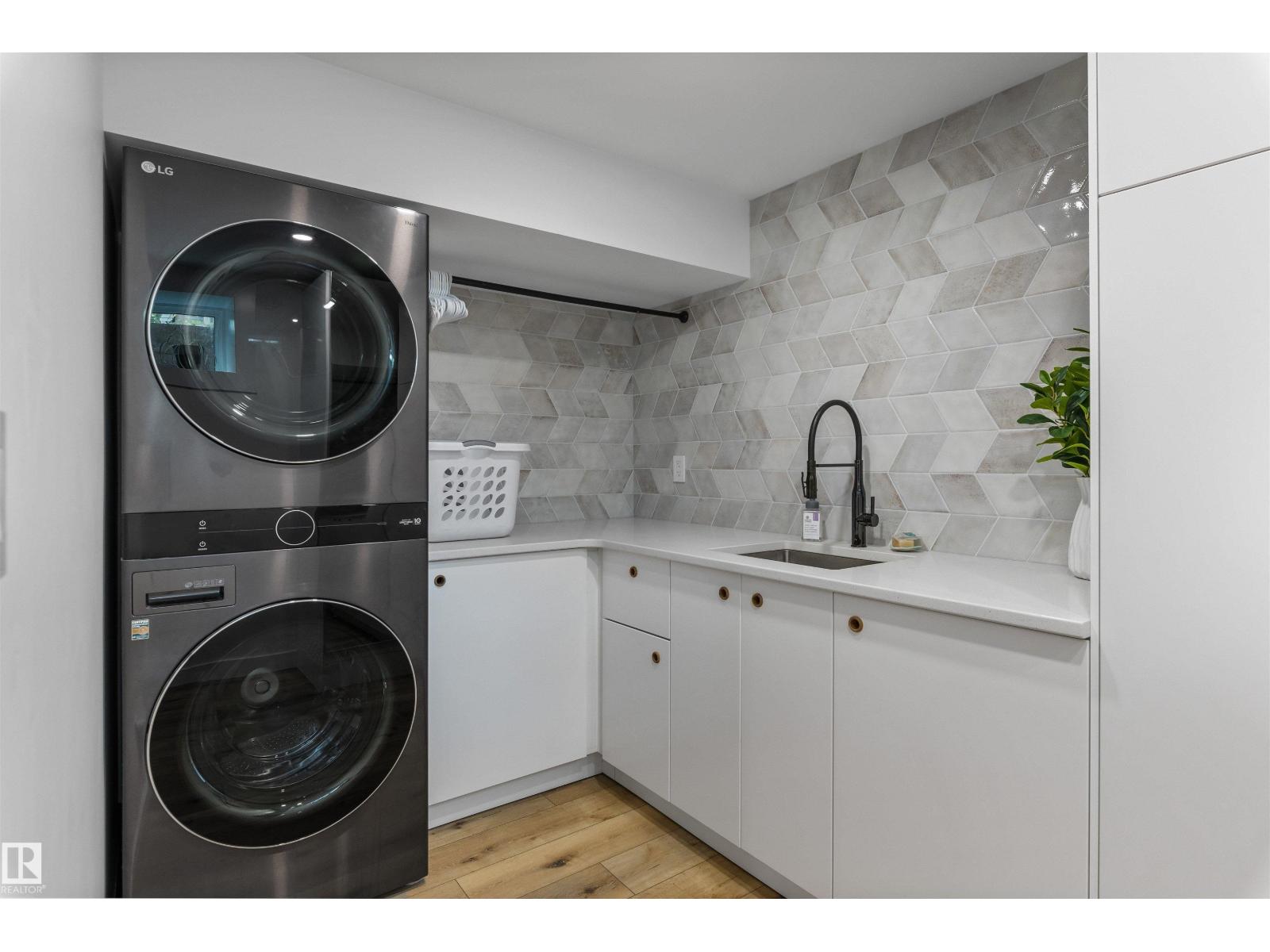 12 BELMONT DR - 25