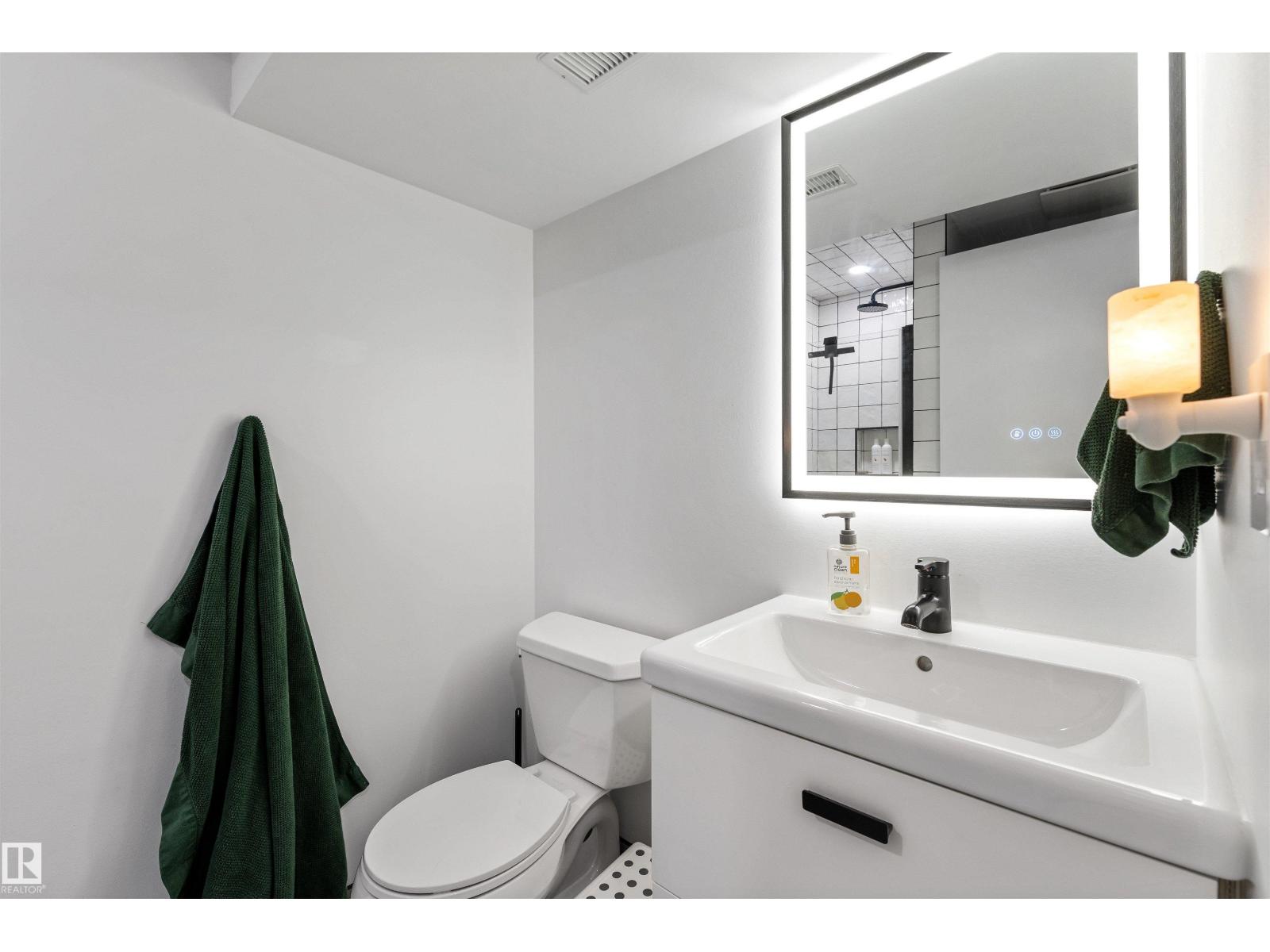 12 BELMONT DR - 32