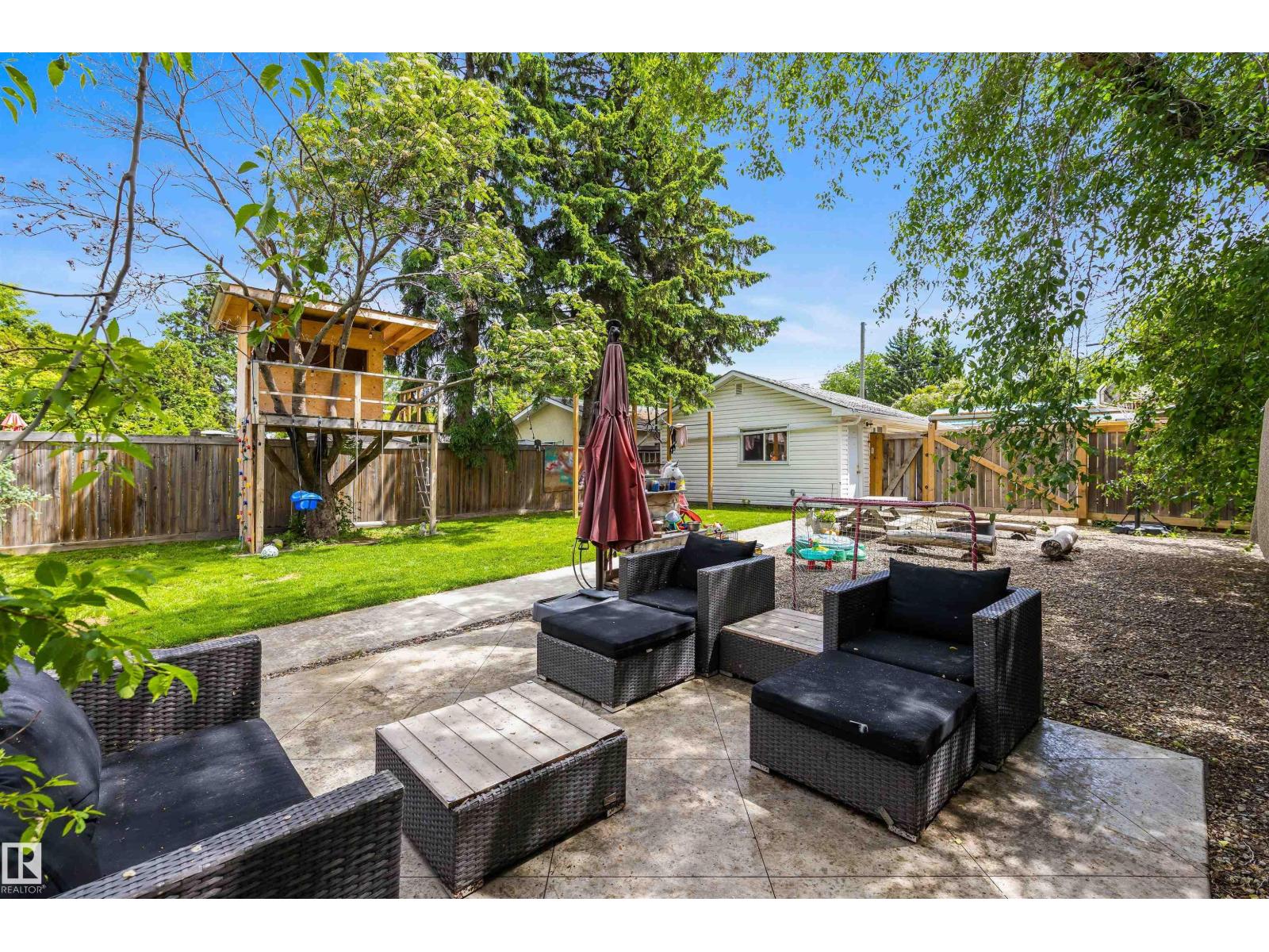 12 BELMONT DR - 36