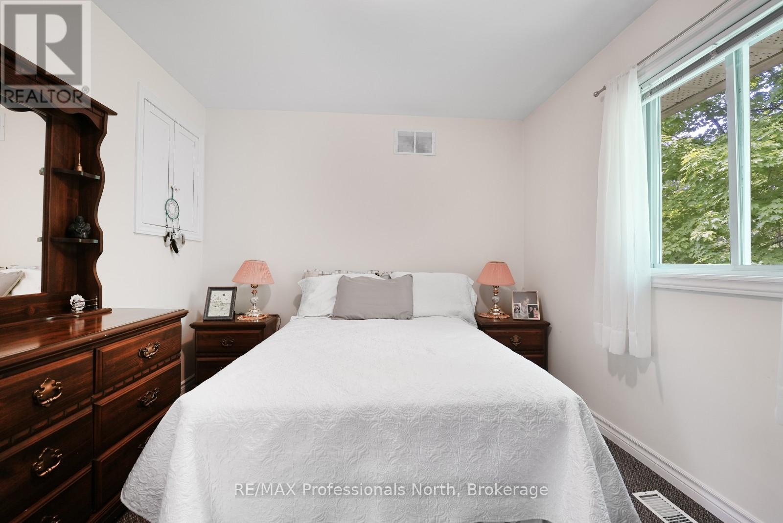 17254 HIGHWAY 118 - Image 20