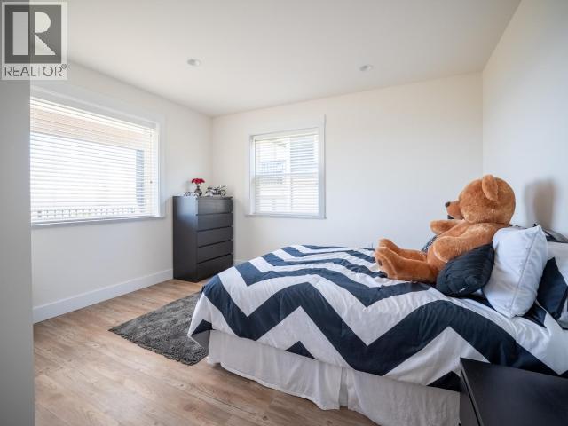 5423 HEMLOCK STREET - 29