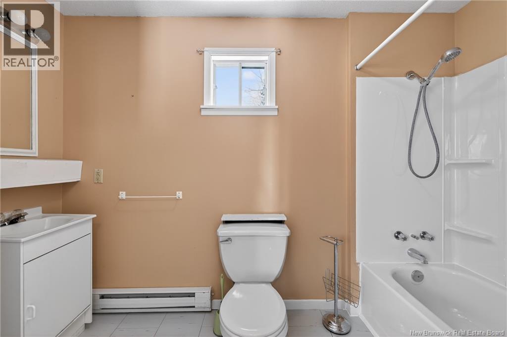 15 Benjamin Portage North - 32