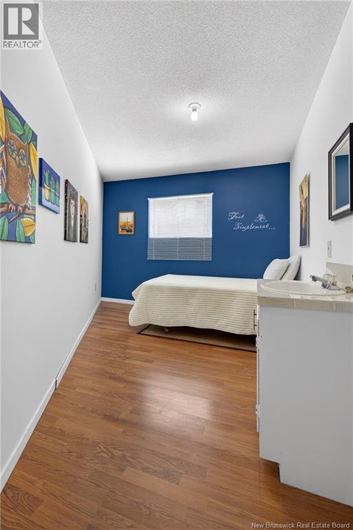 15 Benjamin Portage North - 19