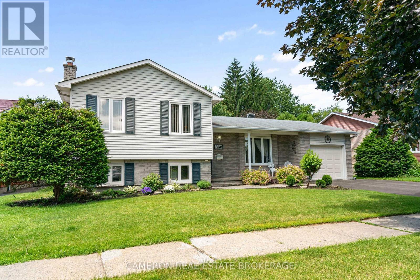368 ANGELA CRESCENT - 2