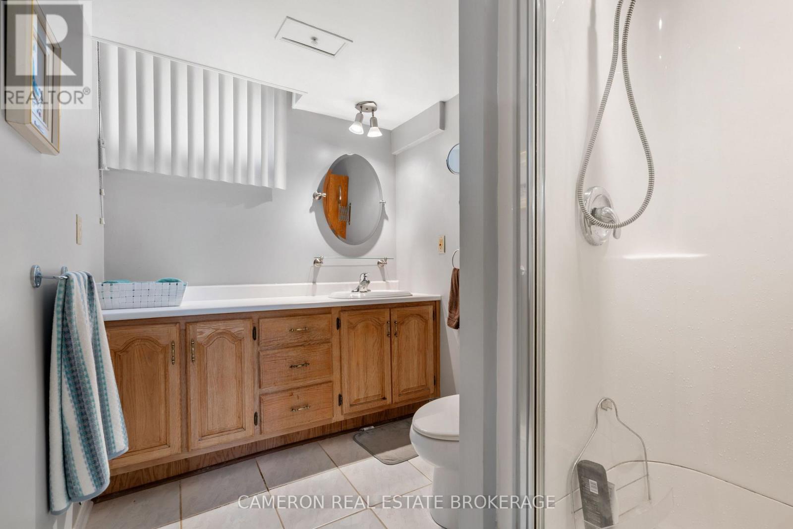 368 ANGELA CRESCENT - 28