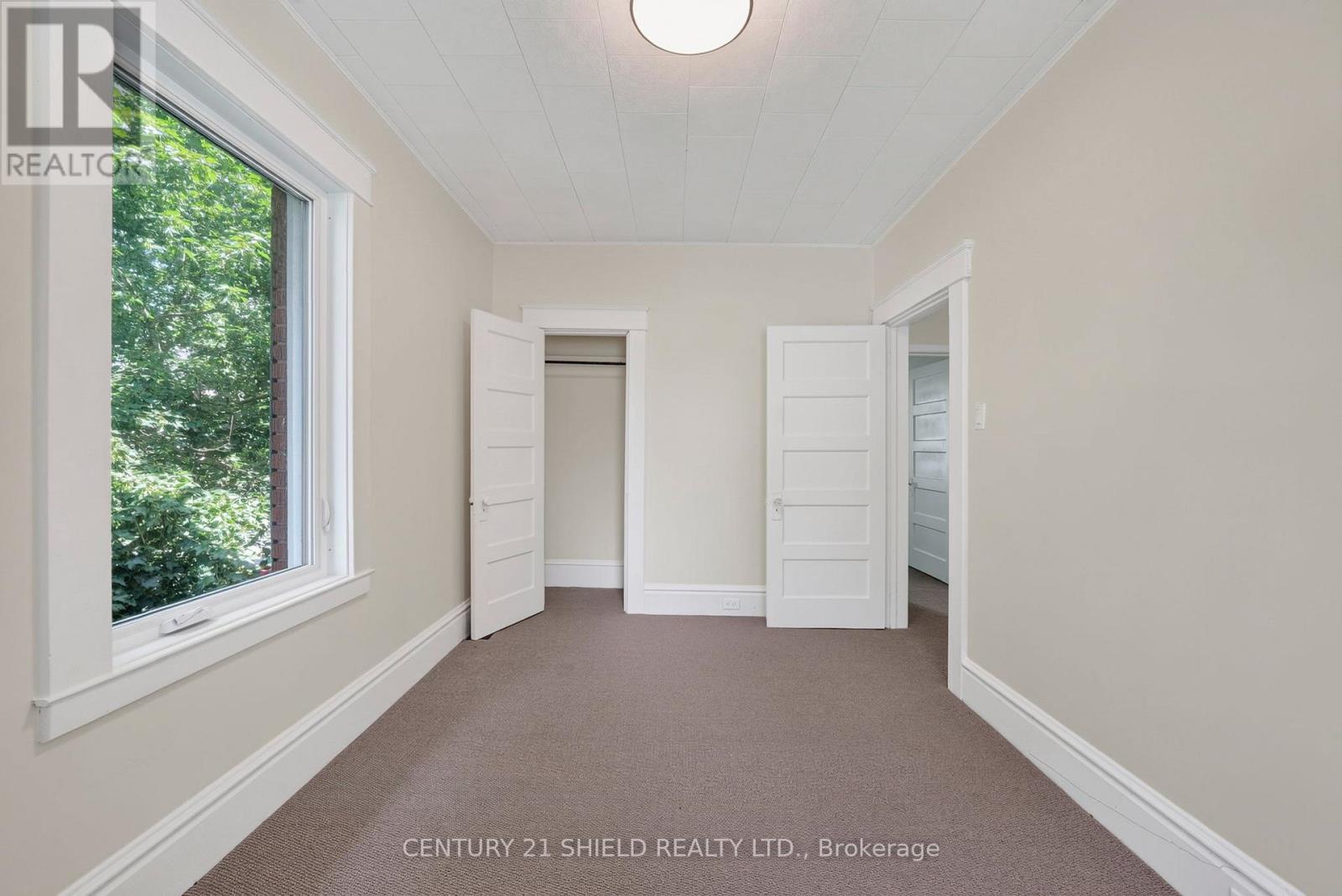 25 FRONT STREET - 31