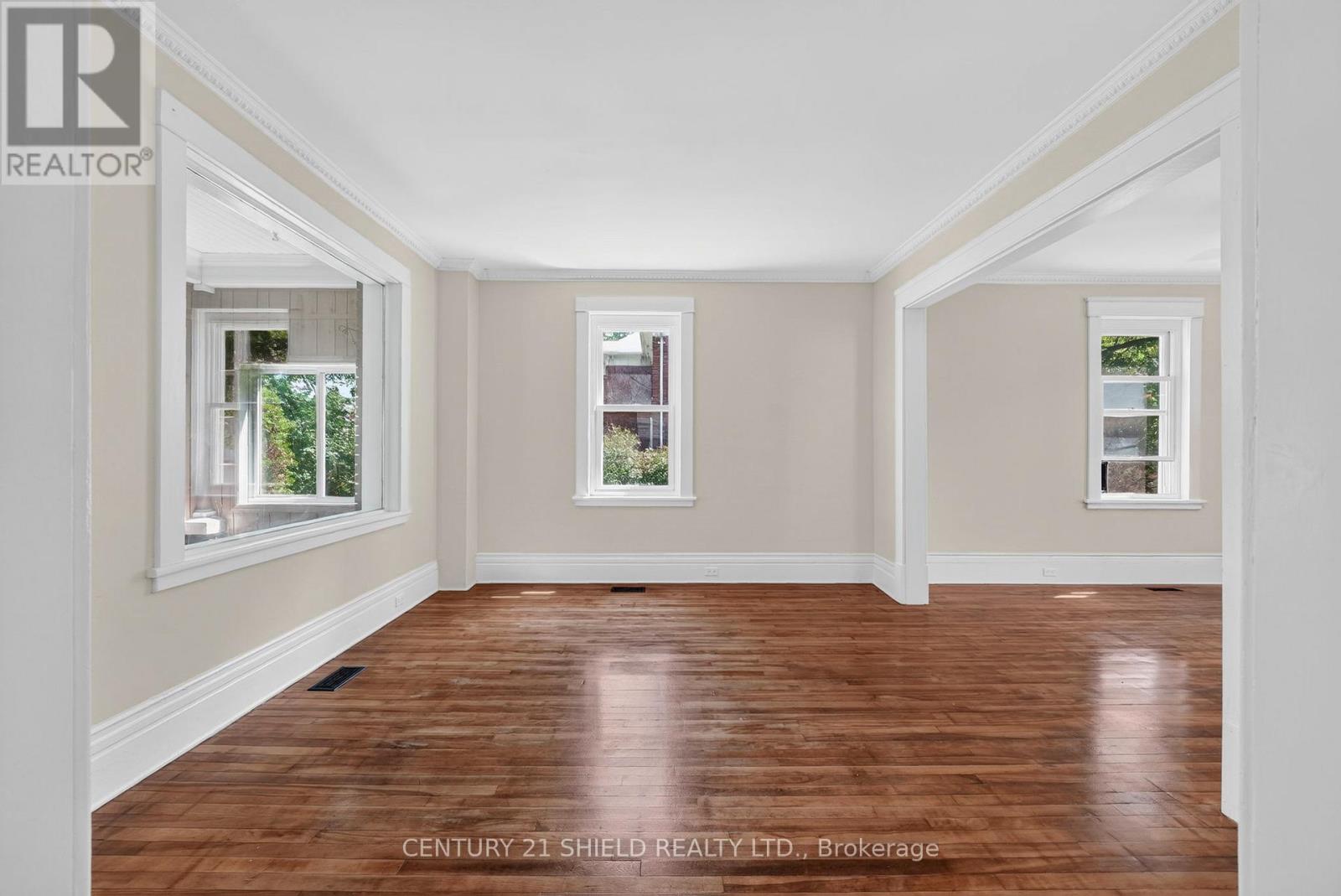 25 FRONT STREET - 7