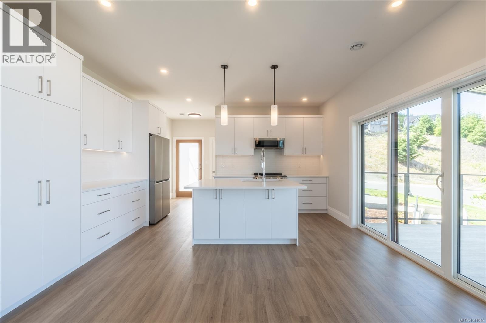 3227 Woodrush Dr - 6