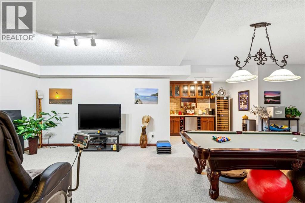27 Valley Creek Bay NW — photo 31
