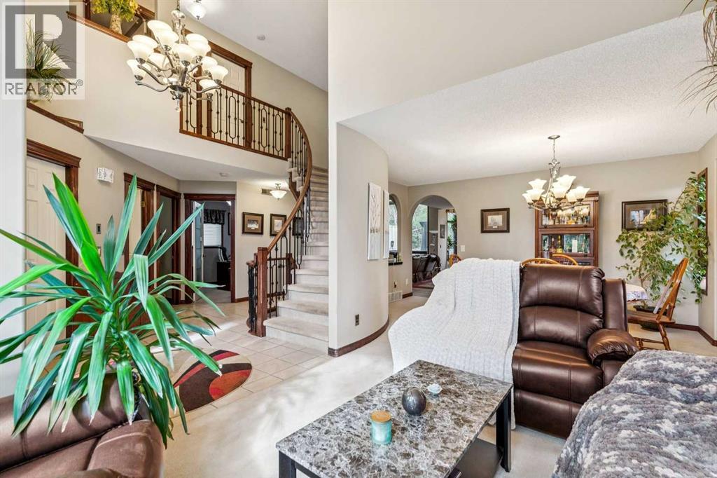 27 Valley Creek Bay NW — photo 6