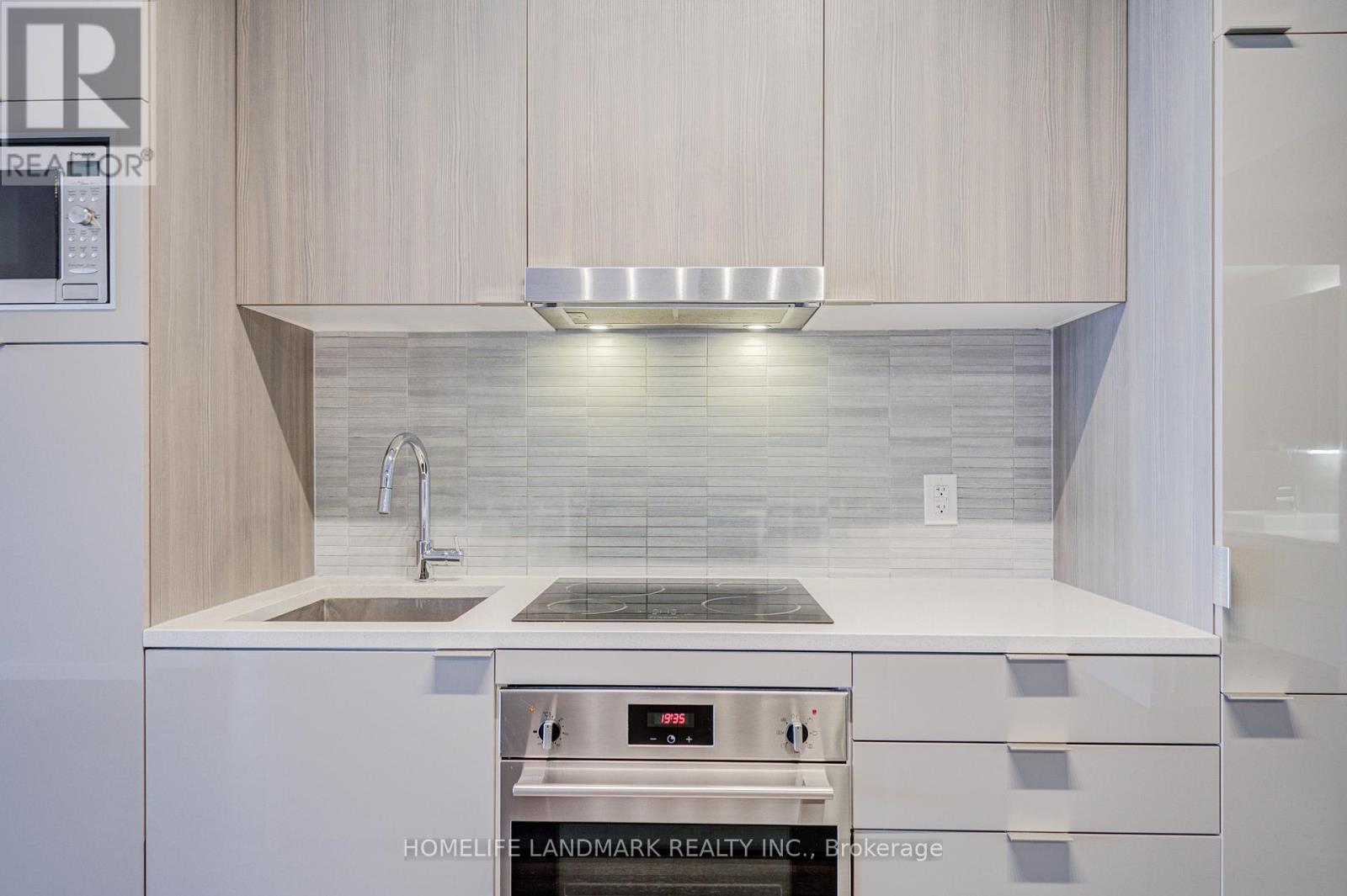#709 170 BAYVIEW AVENUE - 22
