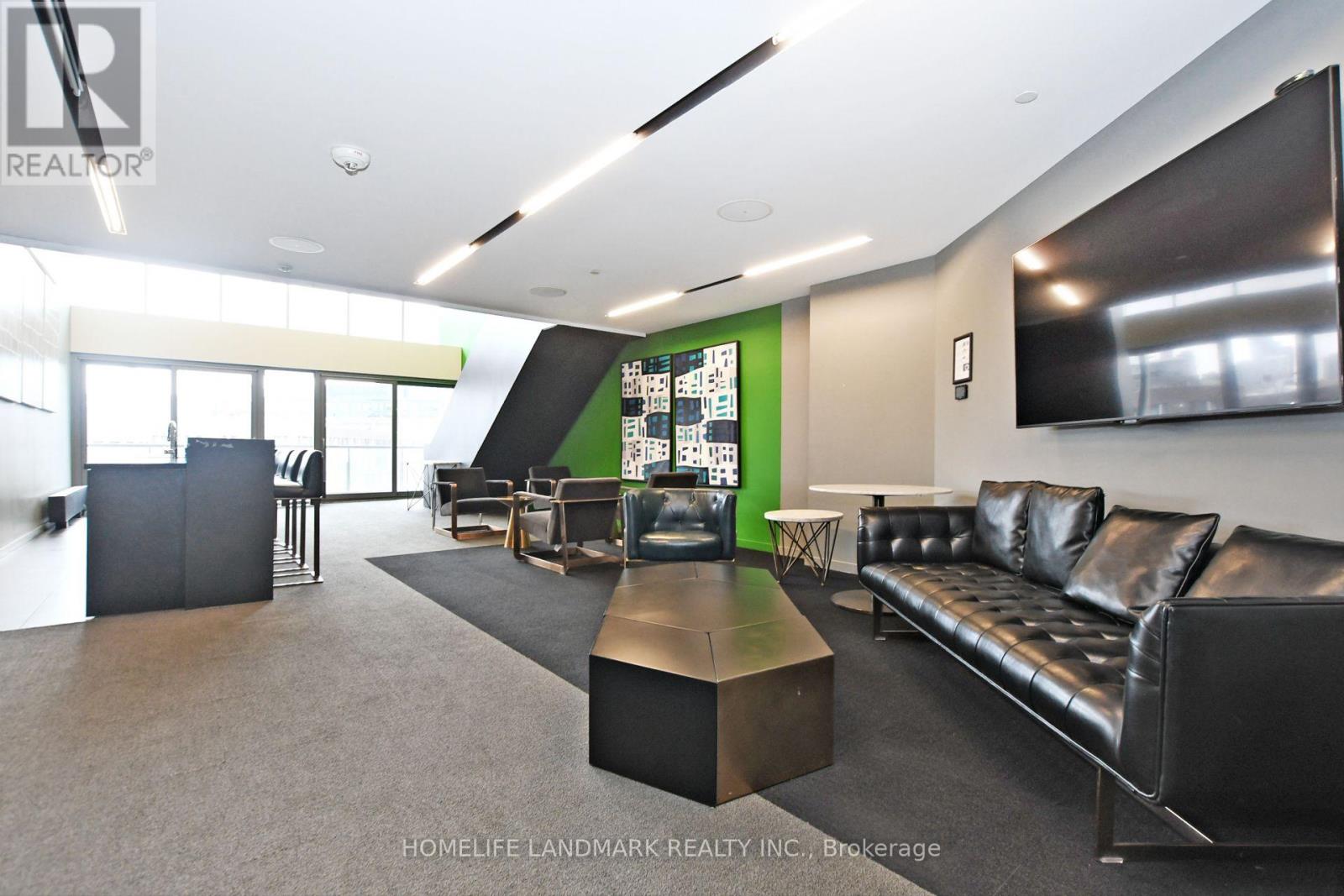 #709 170 BAYVIEW AVENUE - 44