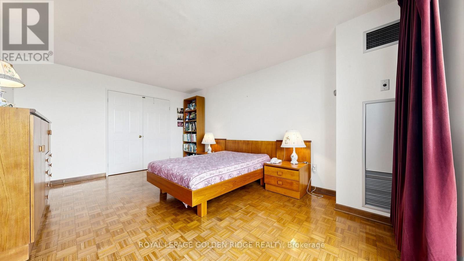 #1003 5 KENNETH AVENUE - 21