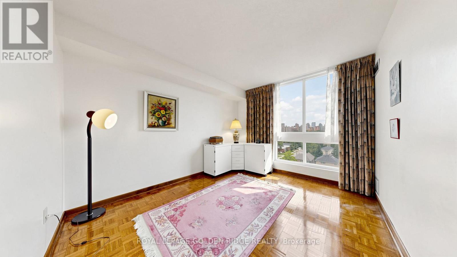 #1003 5 KENNETH AVENUE - 29