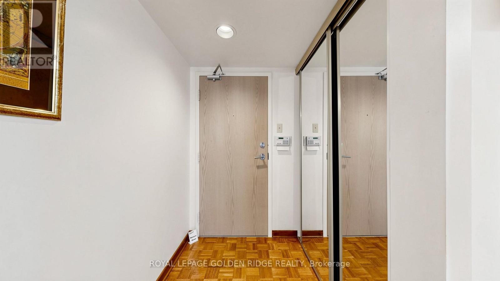 #1003 5 KENNETH AVENUE - 3