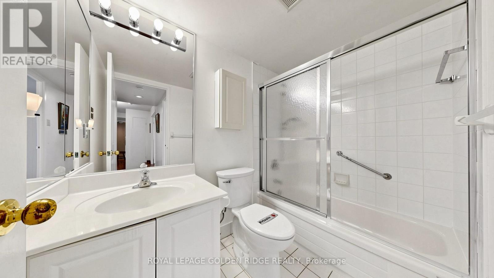 #1003 5 KENNETH AVENUE - 32