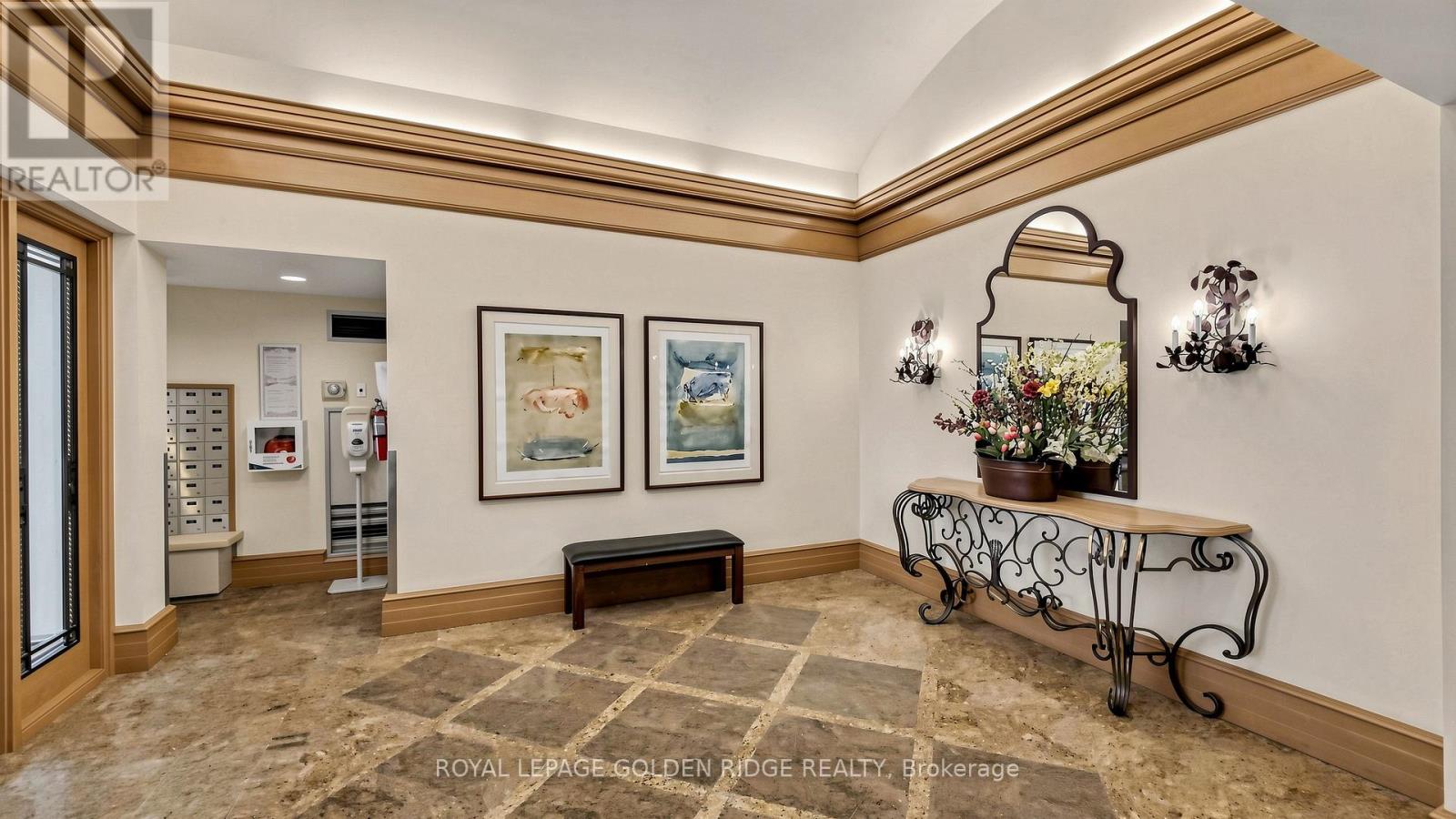#1003 5 KENNETH AVENUE - 38