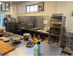 1970 Avenue Road, Toronto, ON M5M4A1 Photo 10