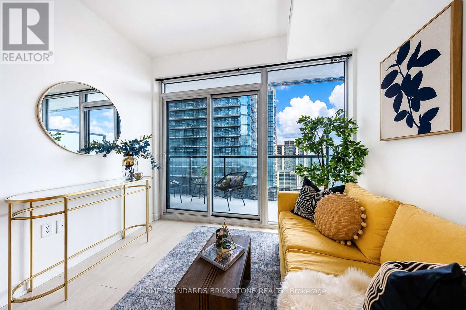 #1705 117 BROADWAY AVENUE - 12