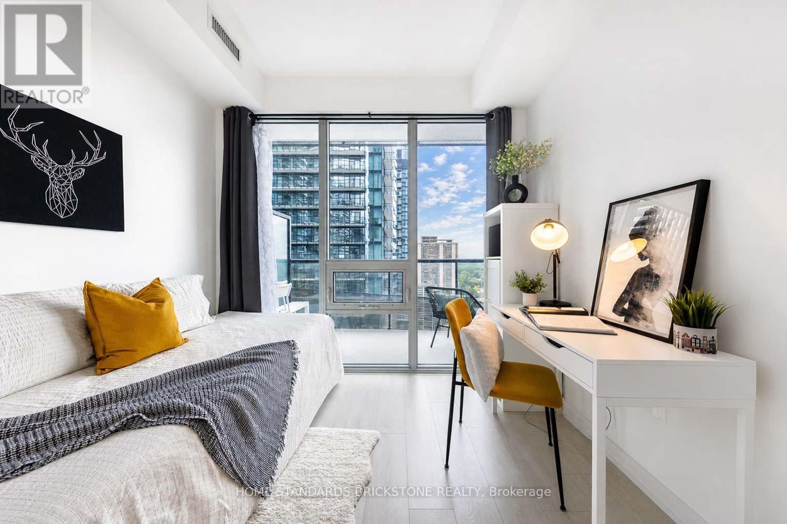 #1705 117 BROADWAY AVENUE - 17