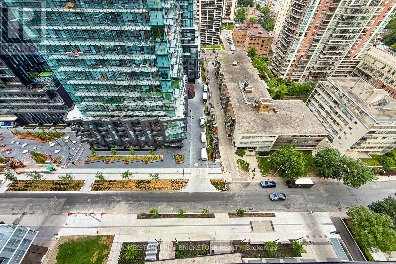 #1705 117 BROADWAY AVENUE - 23