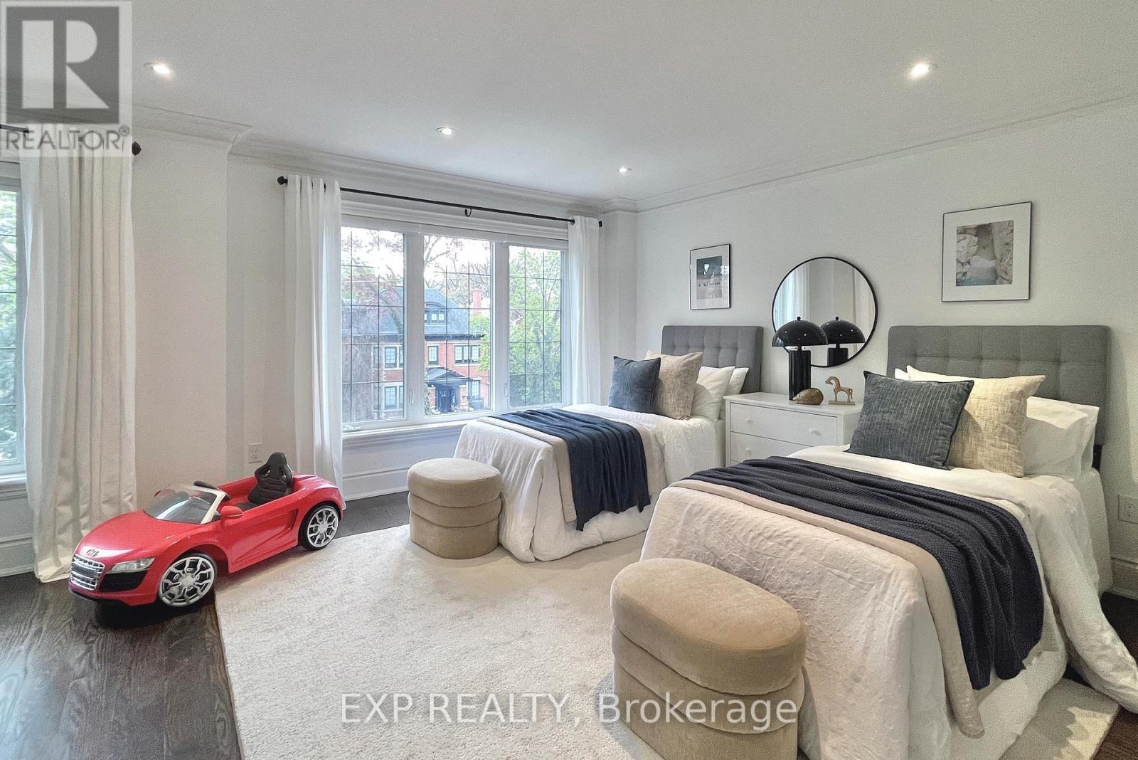 177A LYNDHURST AVENUE - 22