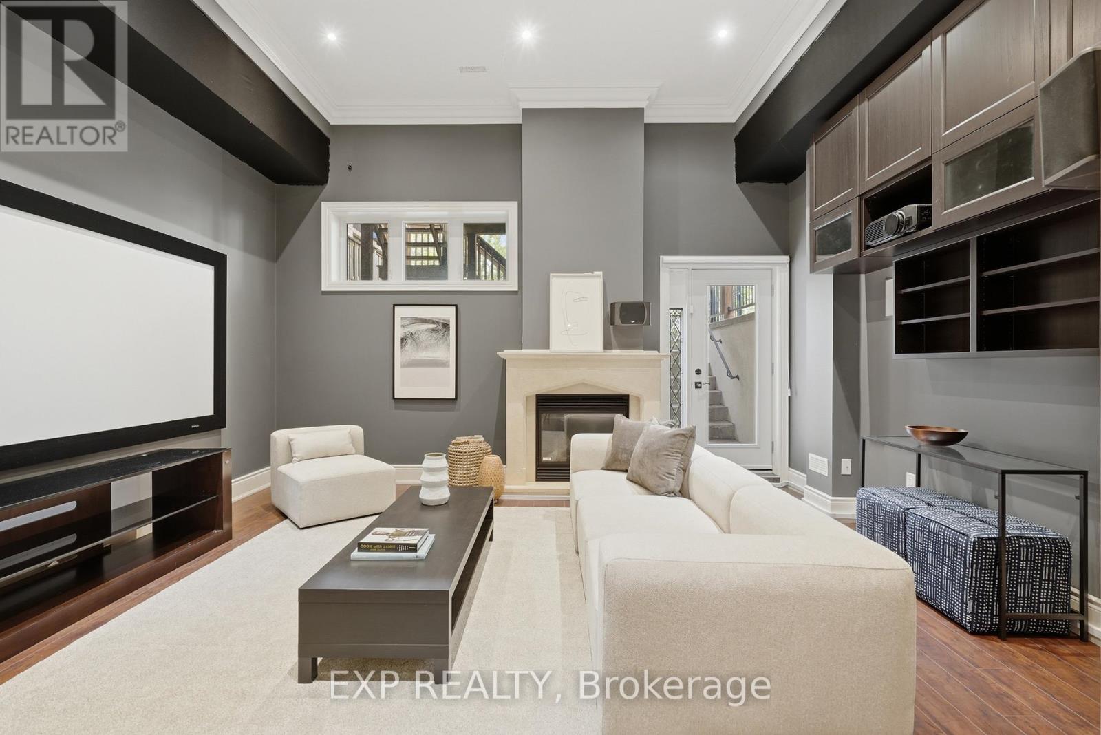 177A LYNDHURST AVENUE - 33