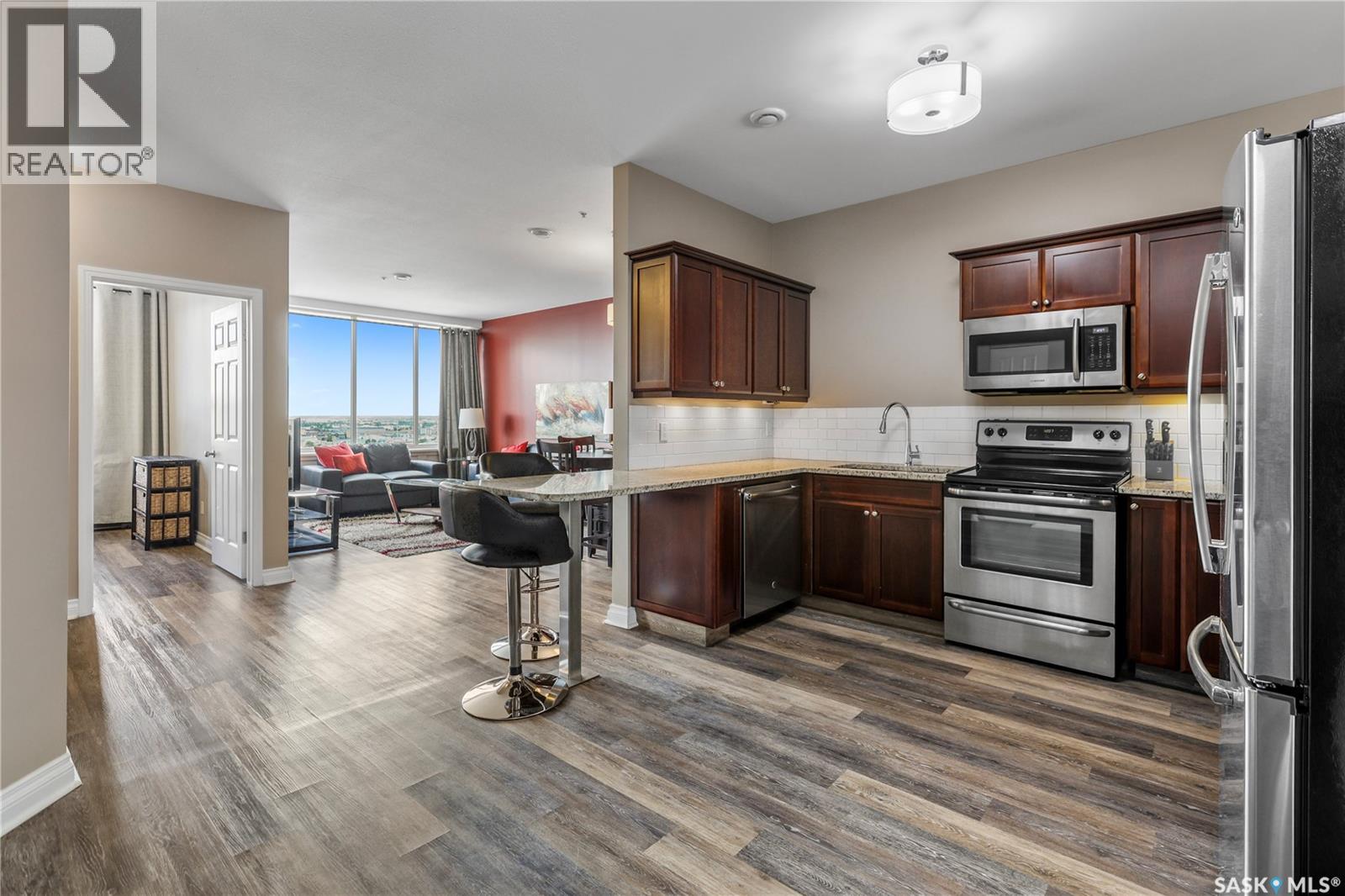 #1106 1867 Hamilton STREET - 6