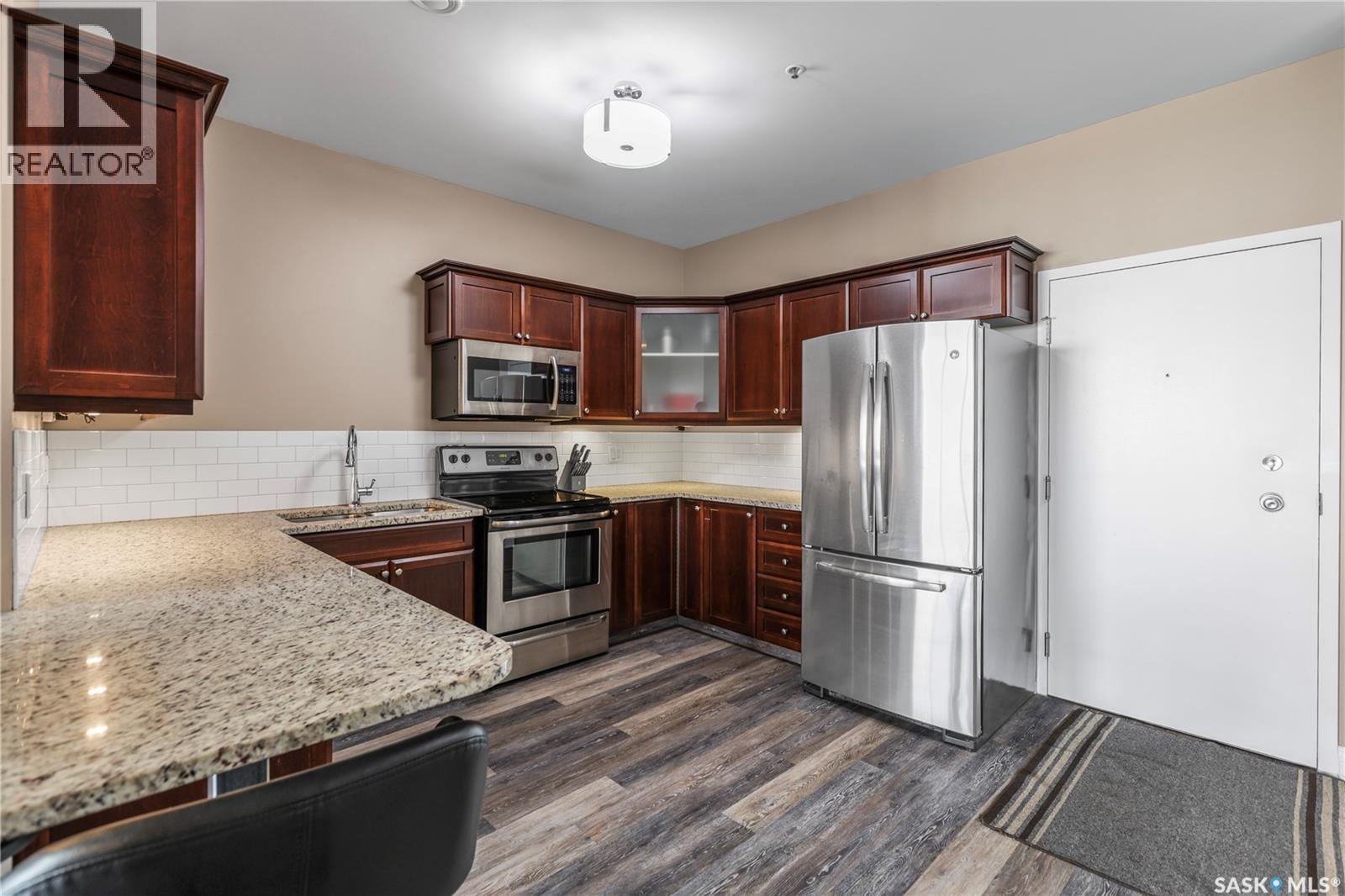 #1106 1867 Hamilton STREET - 8