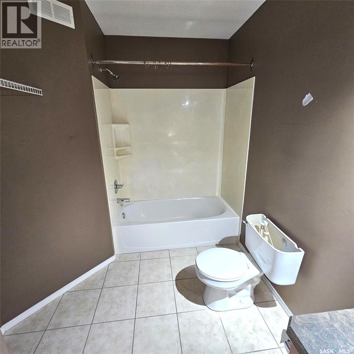1075 Birchwood PLACE — photo 17