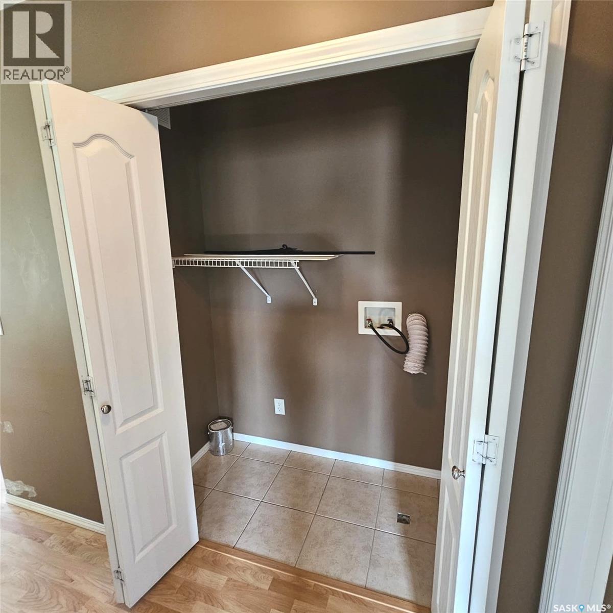 1075 Birchwood PLACE — photo 18