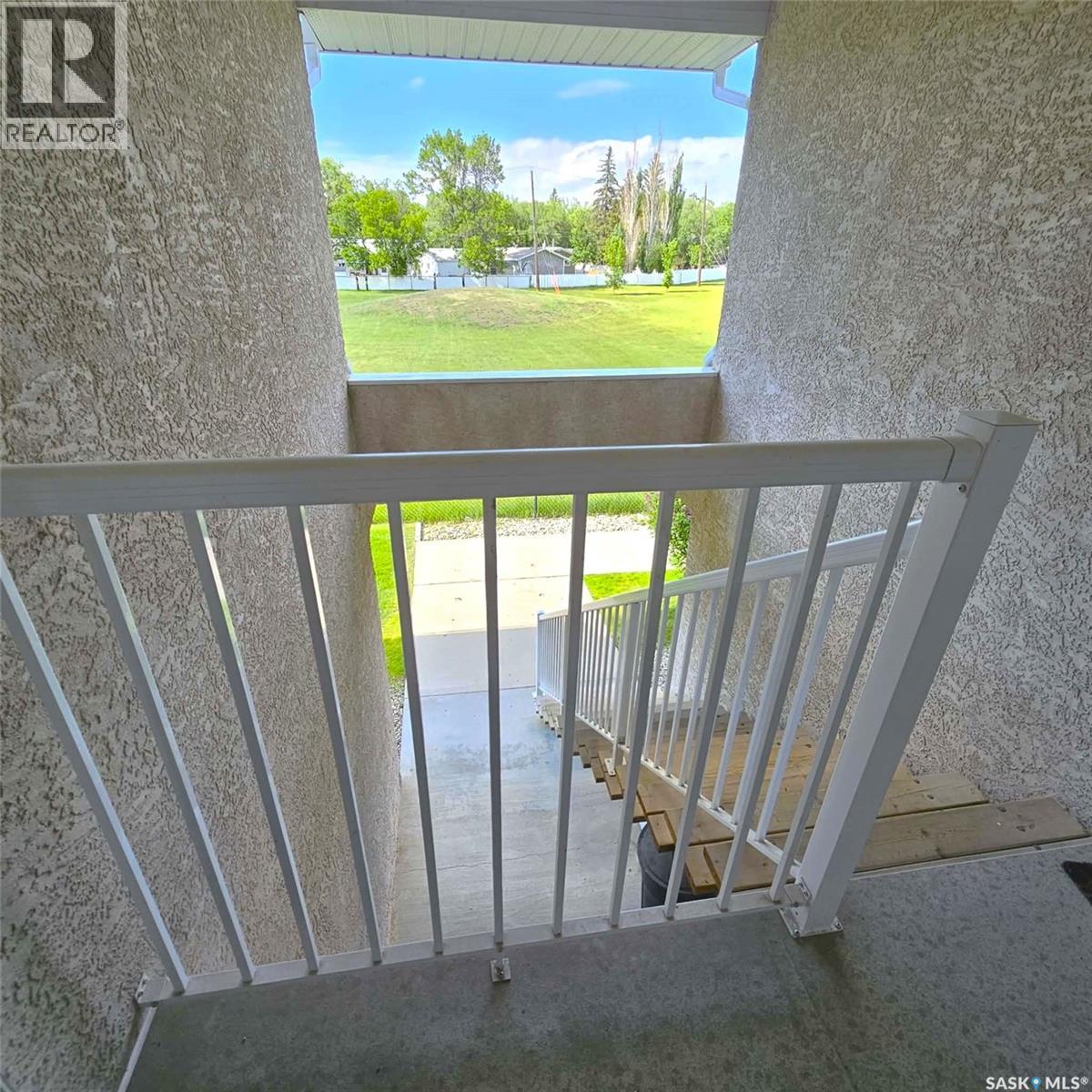 1075 Birchwood PLACE — photo 28