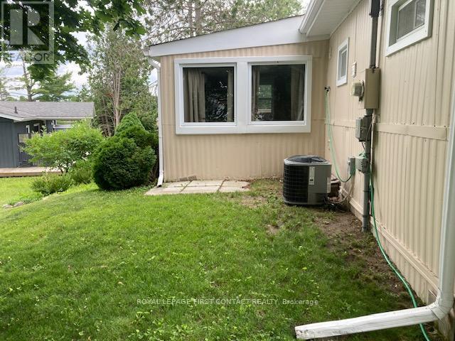 11 HAWTHORNE DRIVE - 21