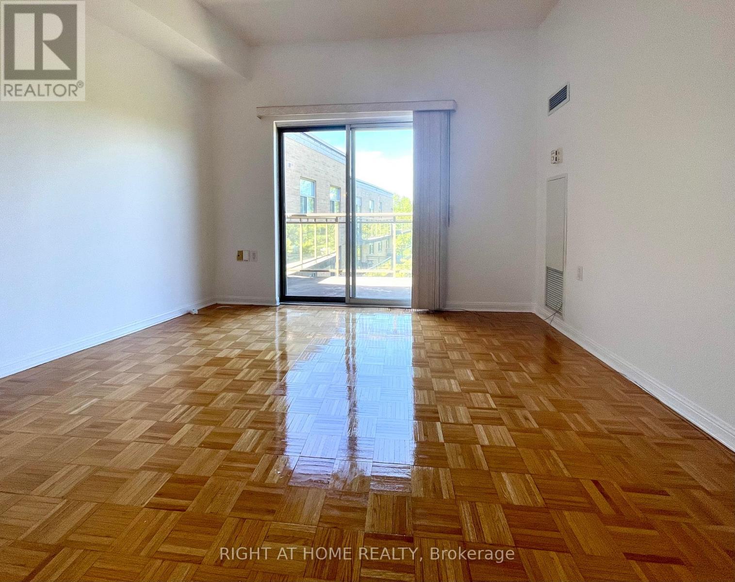#501 2506 RUTHERFORD ROAD - 5