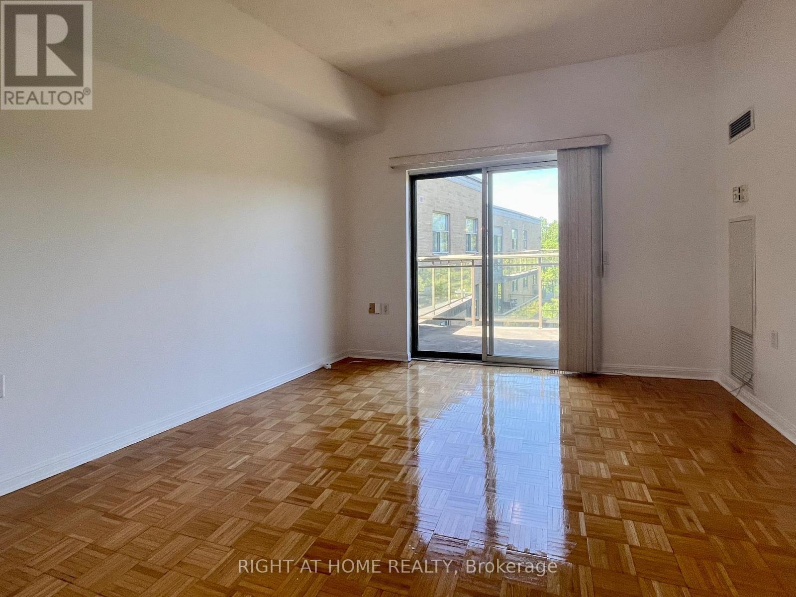 #501 2506 RUTHERFORD ROAD - 9