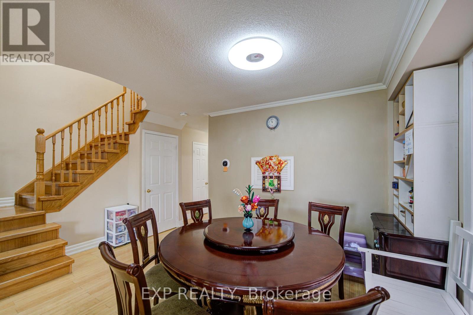 12 STAVERTON COURT - 13