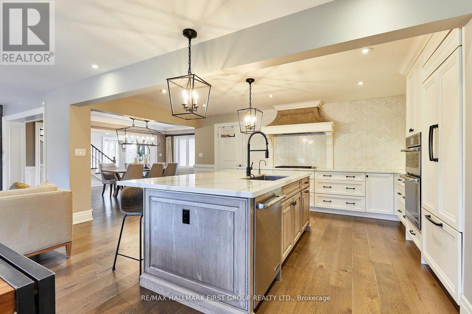 1434 ROUGEMOUNT DRIVE - 14