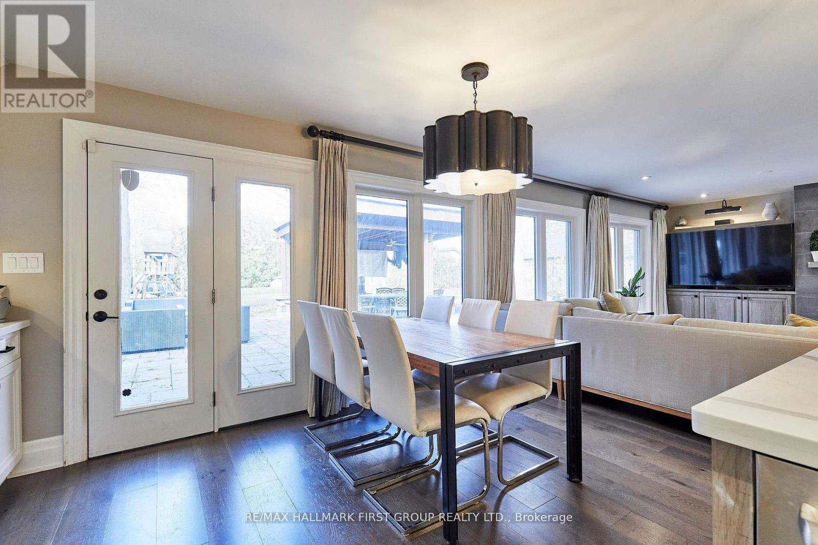 1434 ROUGEMOUNT DRIVE - 15