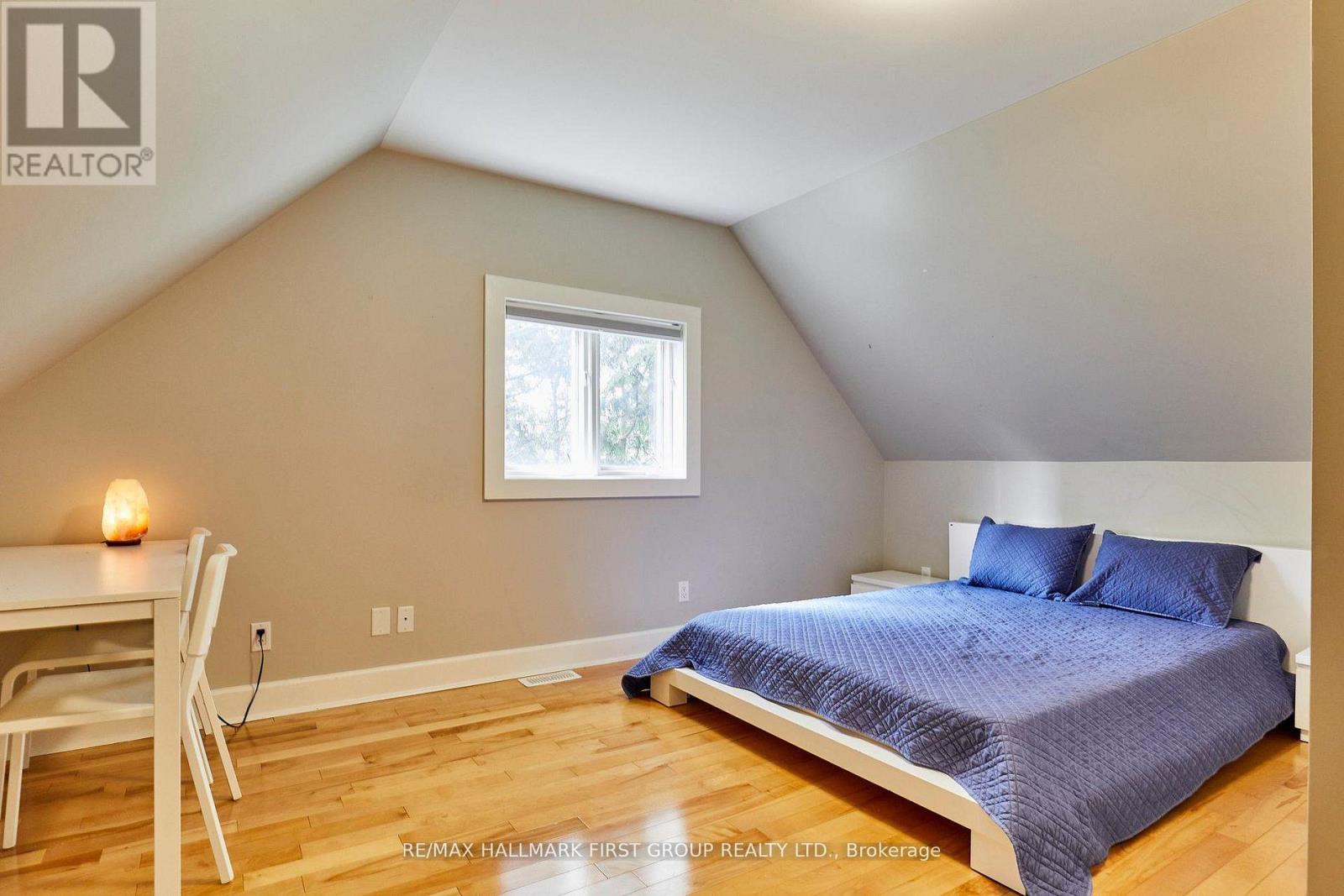 1434 ROUGEMOUNT DRIVE - 21