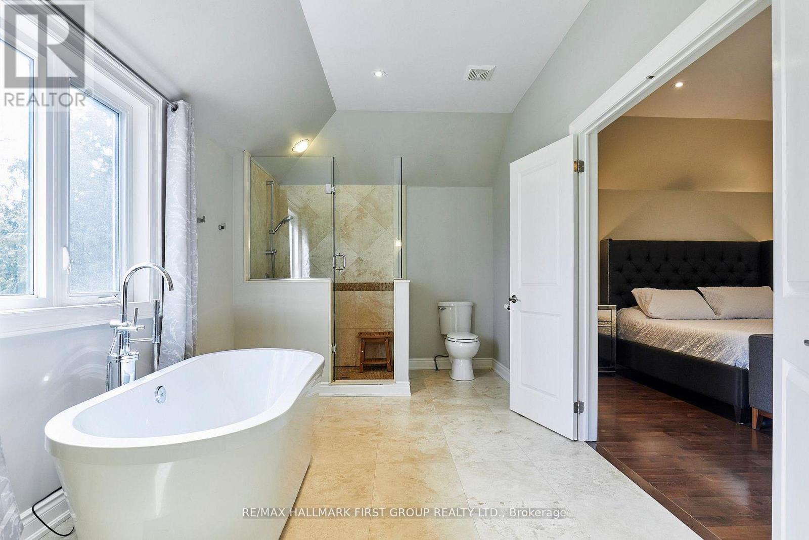 1434 ROUGEMOUNT DRIVE - 26