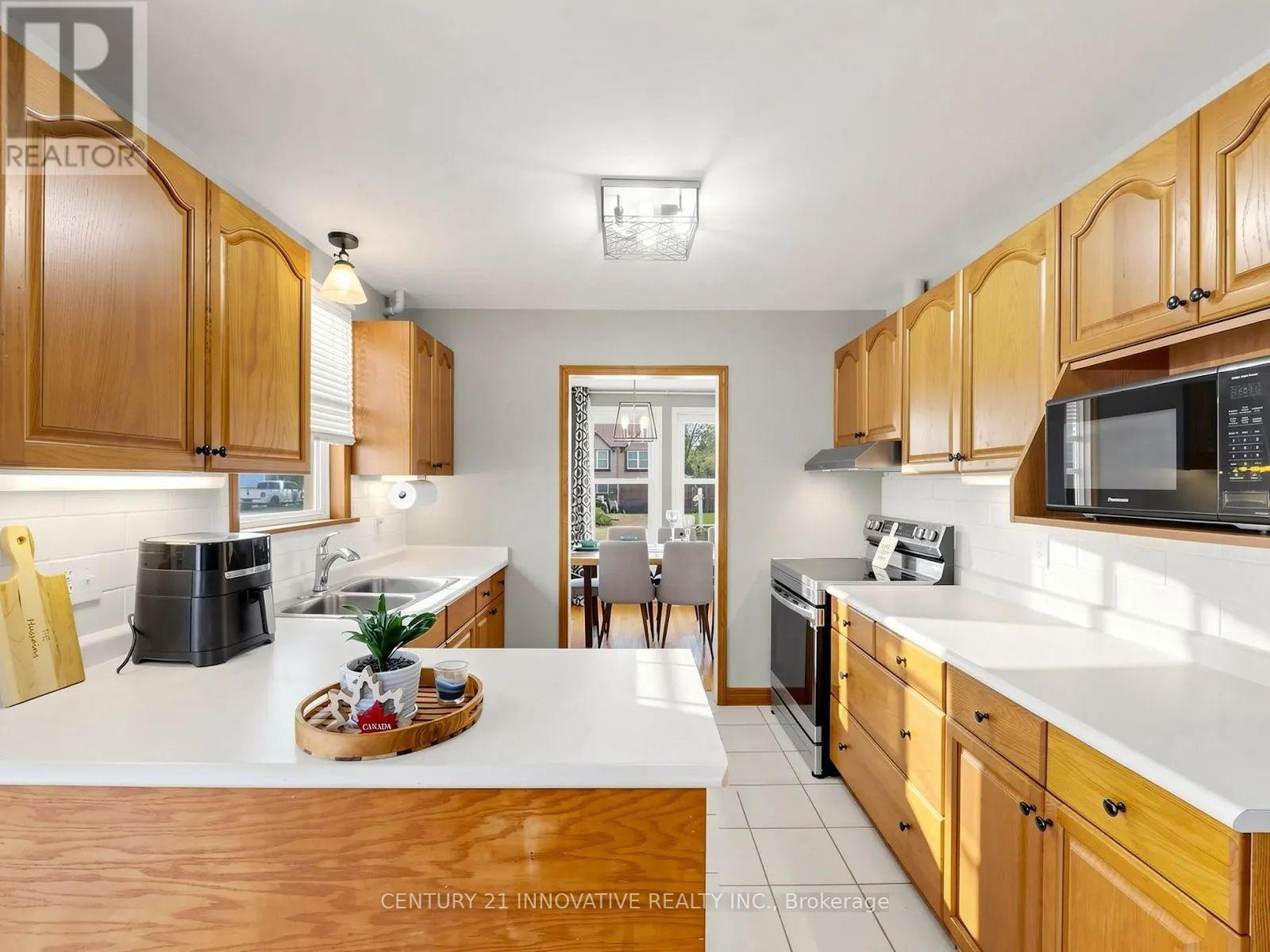 36 DEERPARK CRESCENT - 14