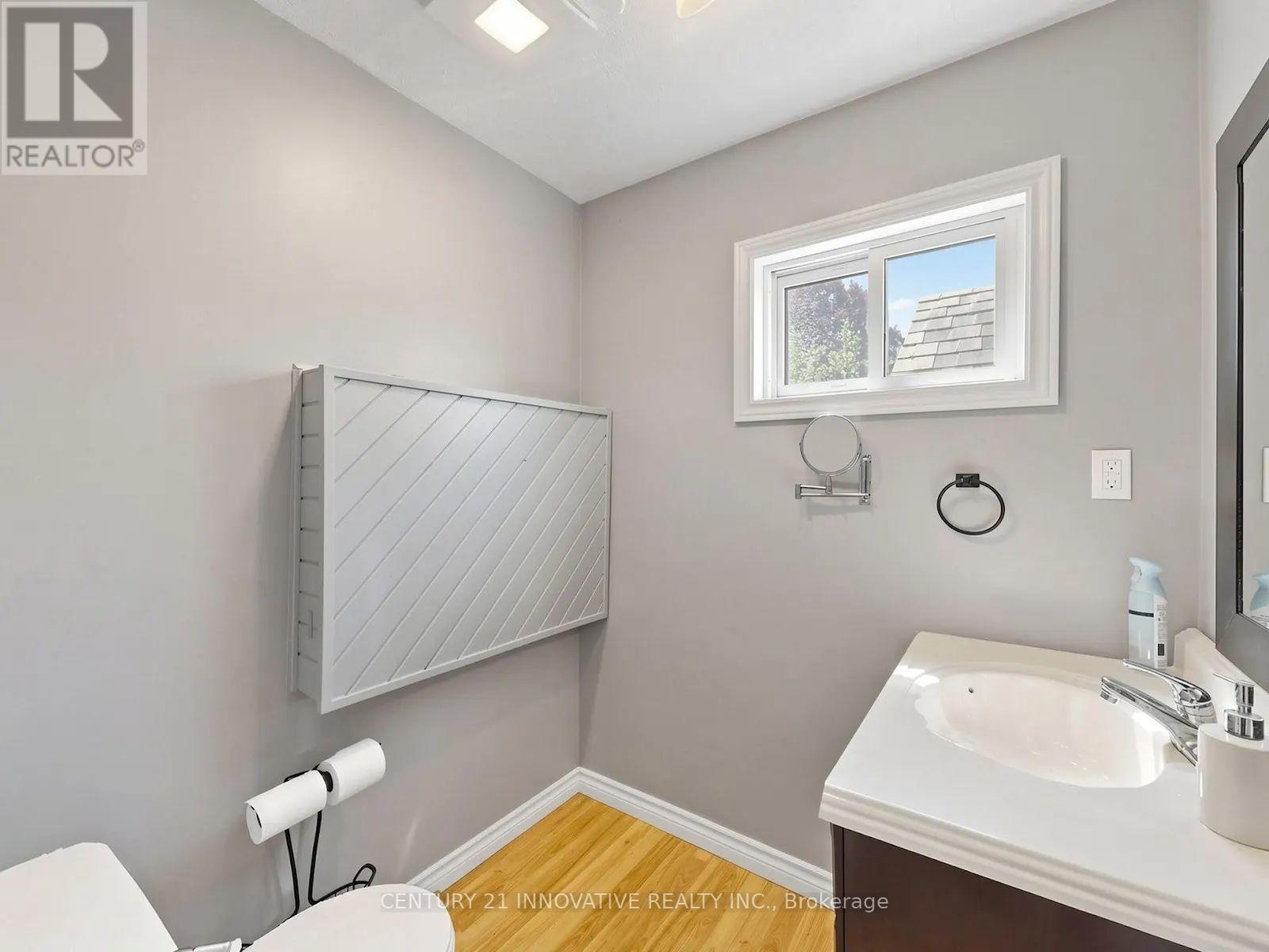 36 DEERPARK CRESCENT - 16