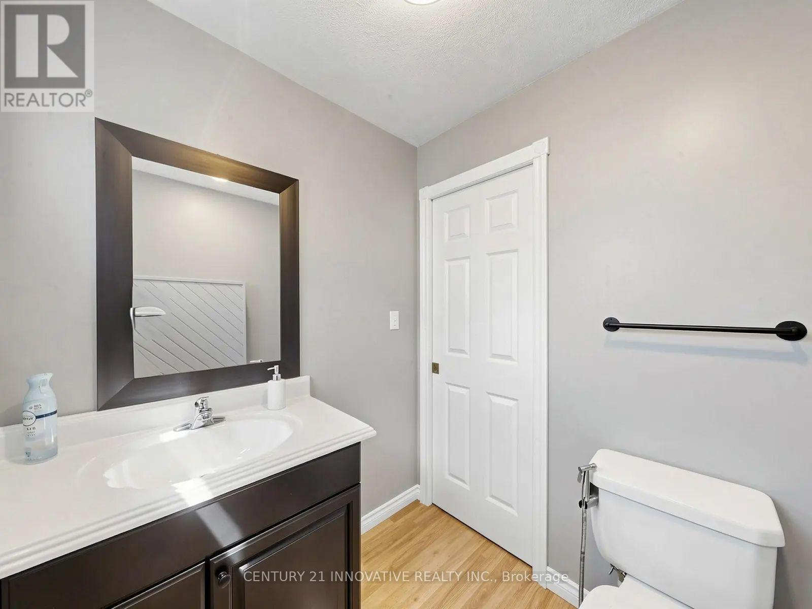 36 DEERPARK CRESCENT - 17