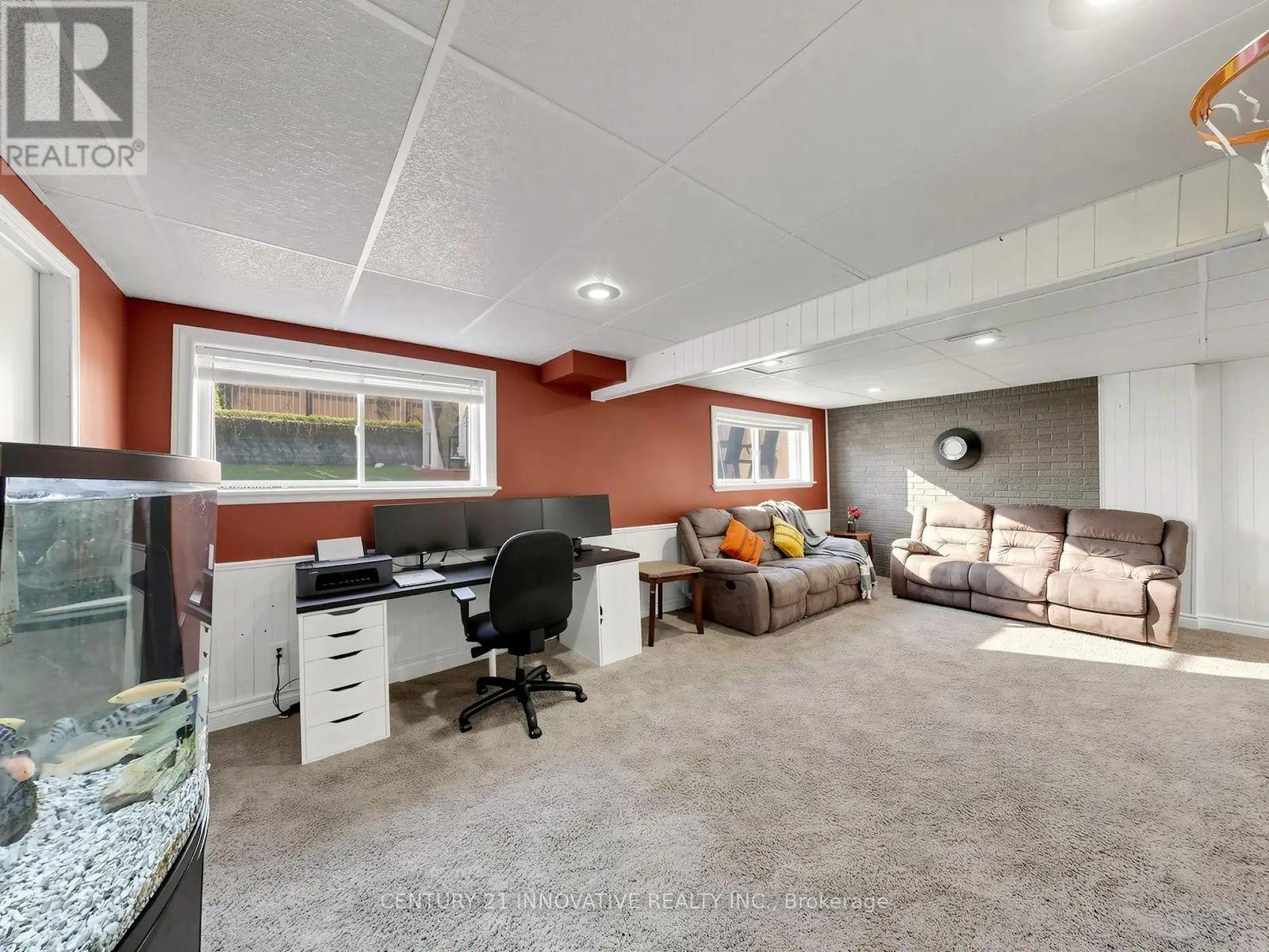 36 DEERPARK CRESCENT - 26