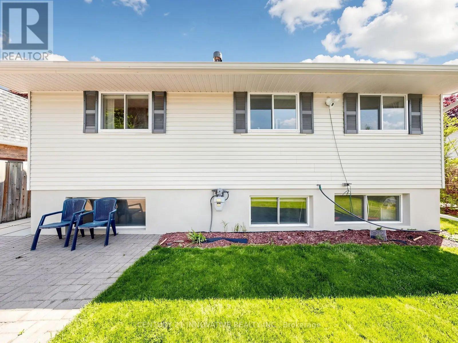36 DEERPARK CRESCENT - 29