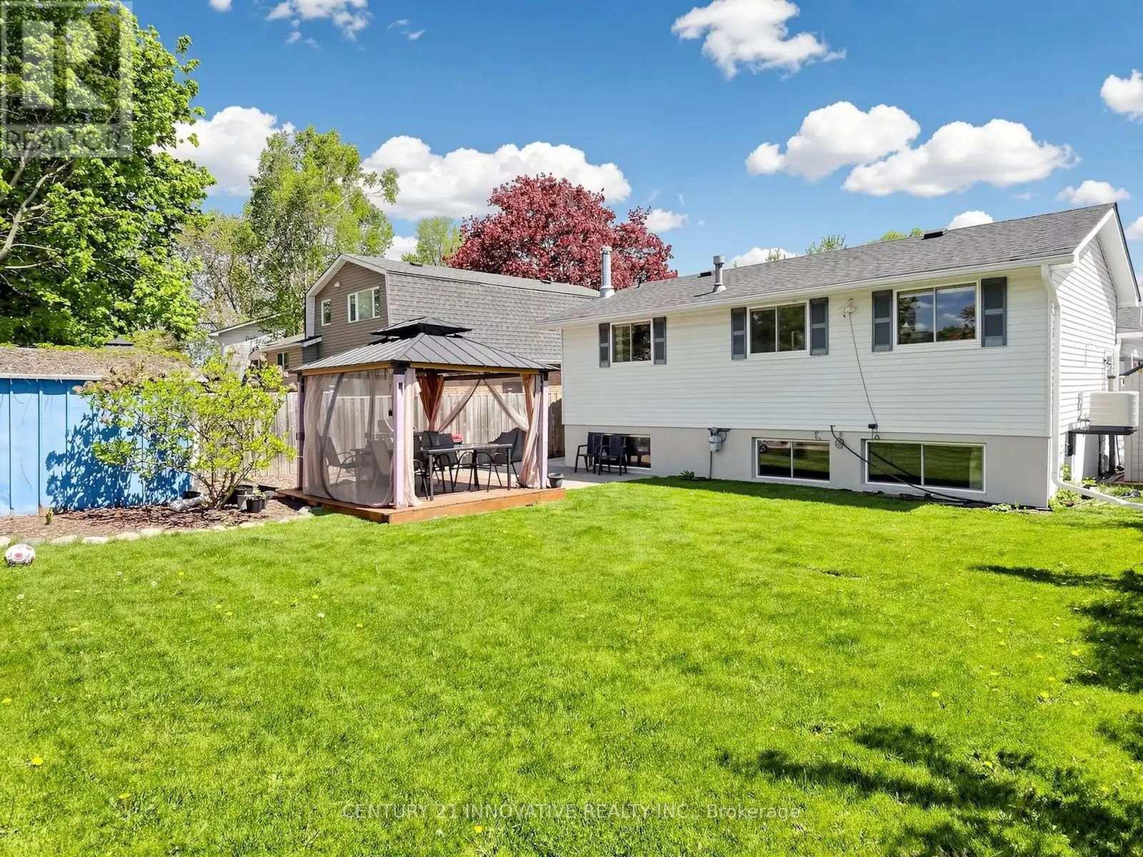 36 DEERPARK CRESCENT - 34