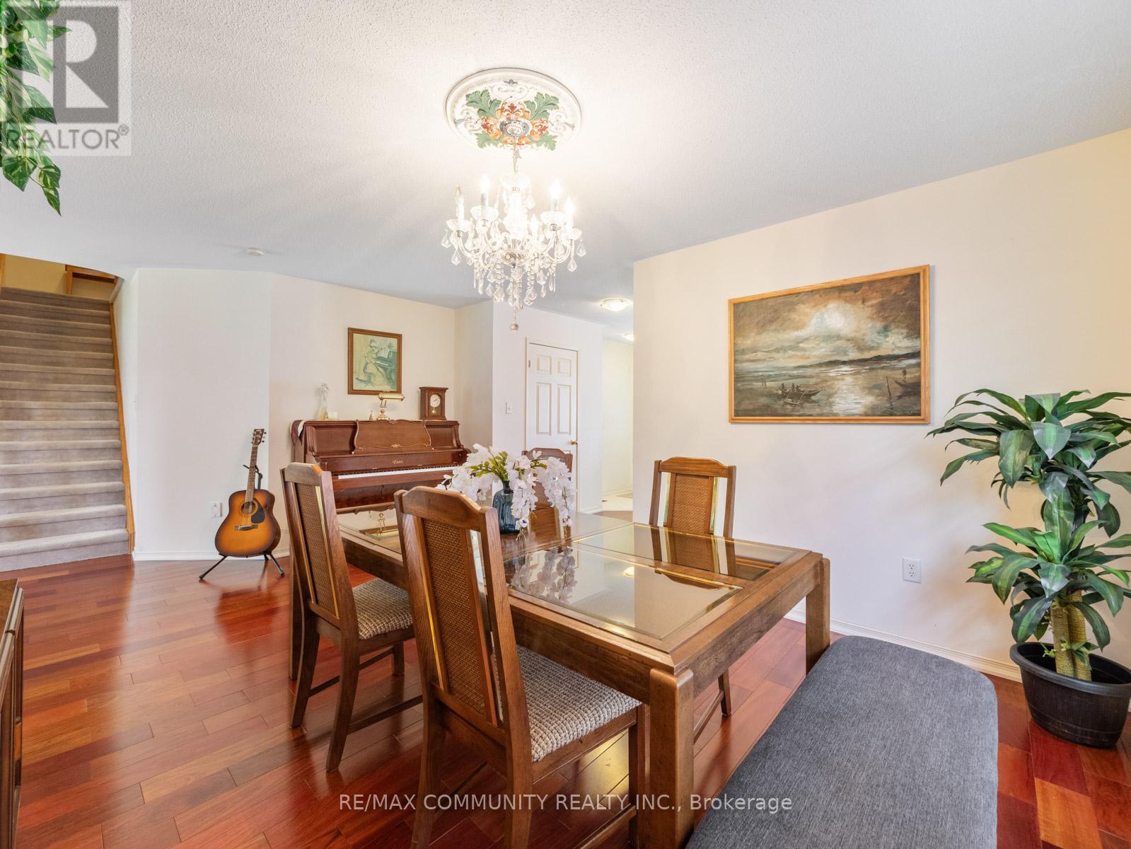 54 MORLAND CRESCENT - 10