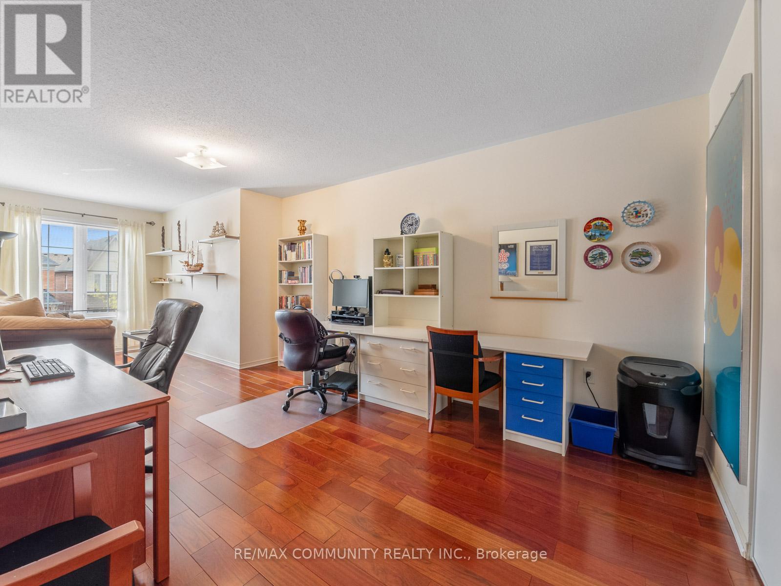 54 MORLAND CRESCENT - 30