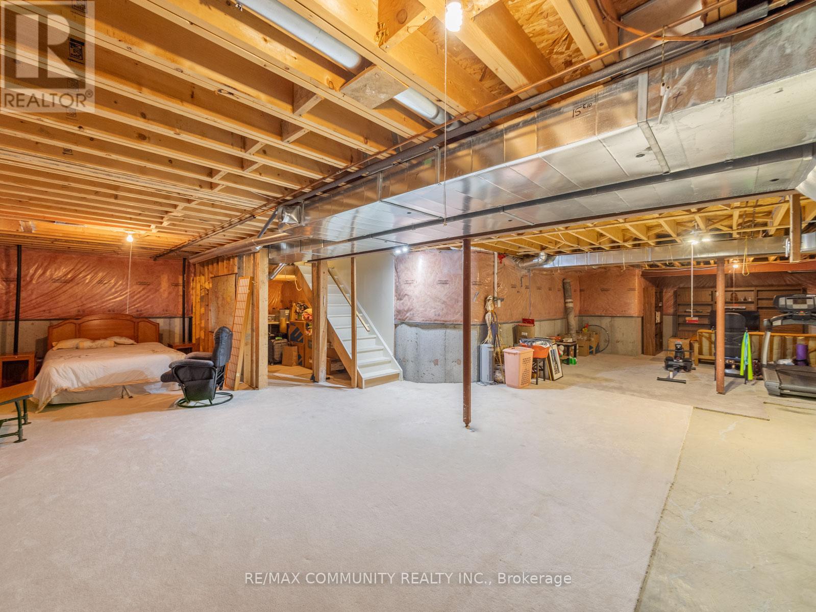 54 MORLAND CRESCENT - 36