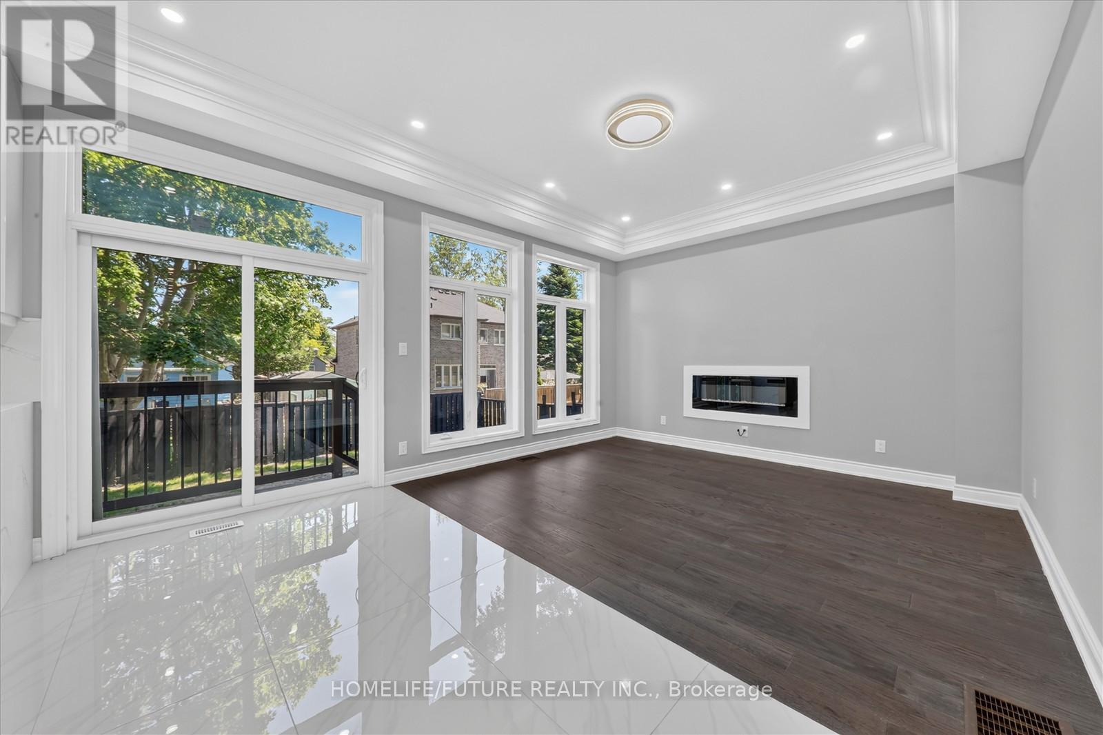 735 HILLCREST ROAD - 13
